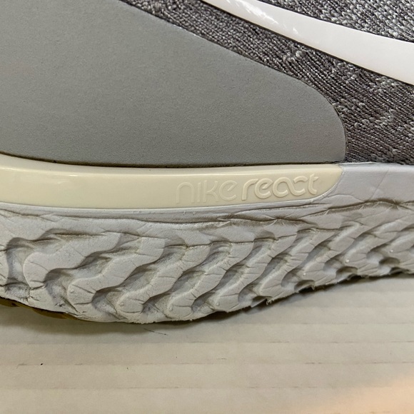 Nike Epic React Flyknit Wolf Gray Mens Running Shoes Sneakers Size 13 Athletic - Picture 3 of 10